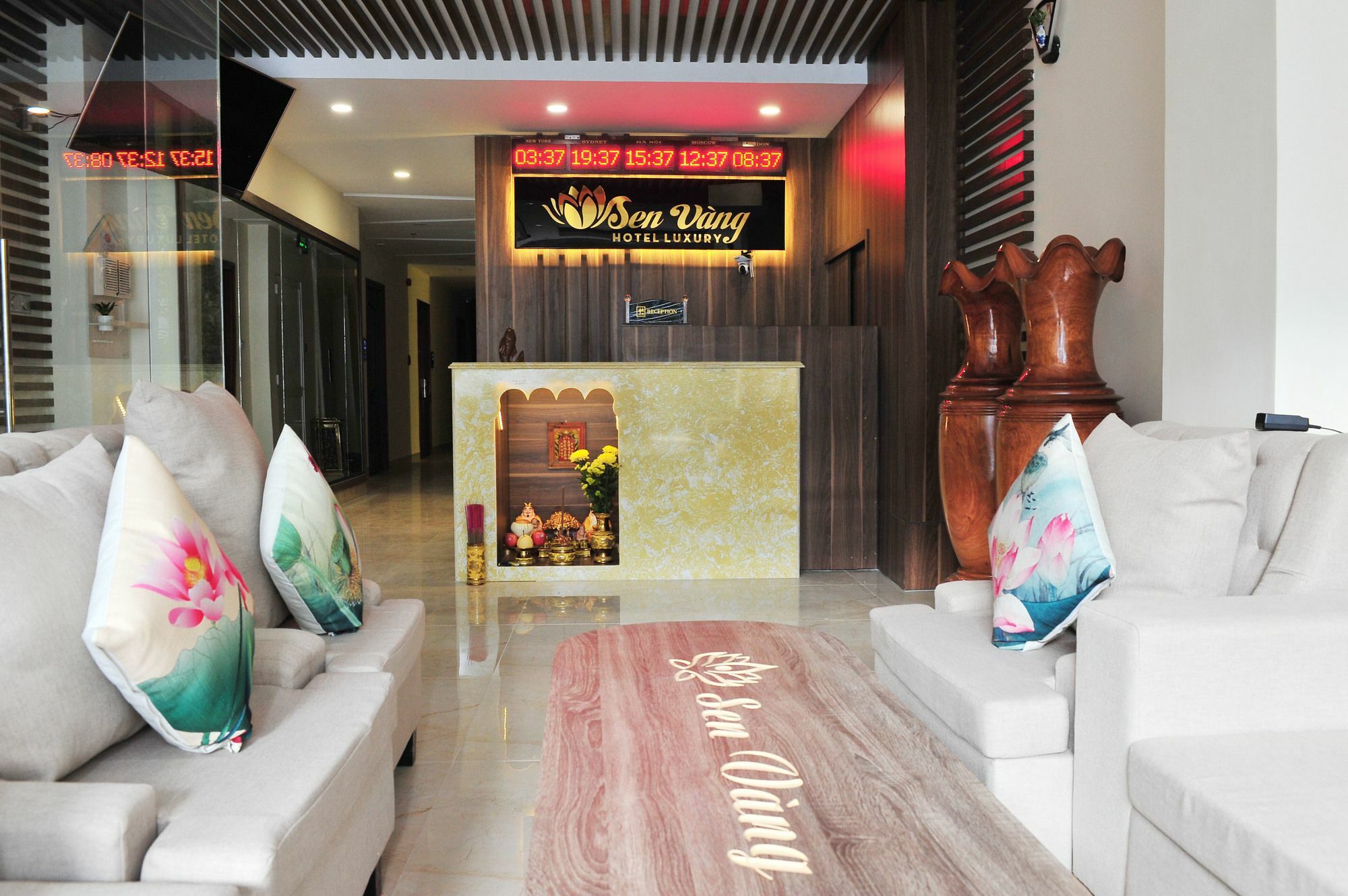 Sen Vang Luxury Hotel ニャチャン エクステリア 写真
